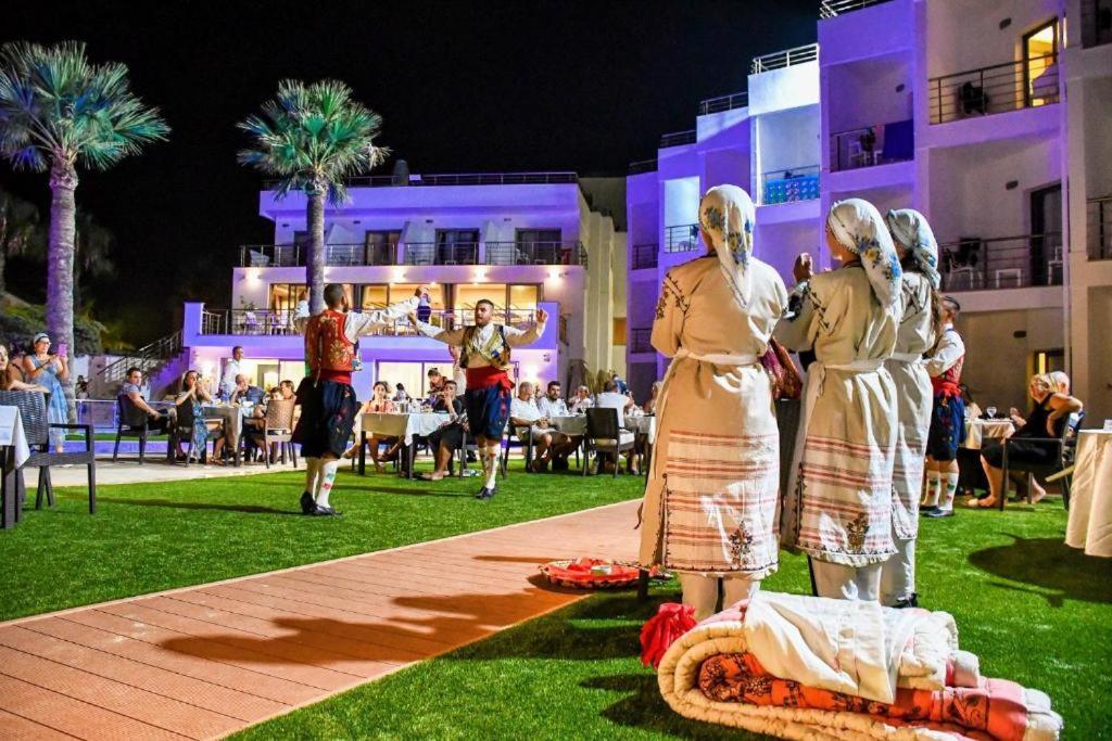 Mimoza Beachfront Hotel & Restaurant Famagusta (Northern Cyprus) Exterior photo